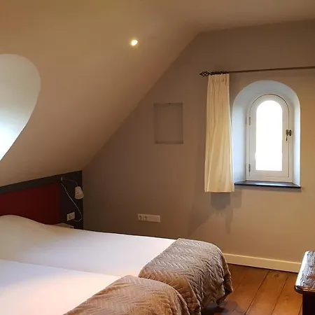 Hart Bourdonck Hotel 2*
