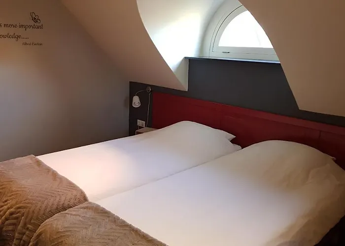 Hart Bourdonck Hotel 2*