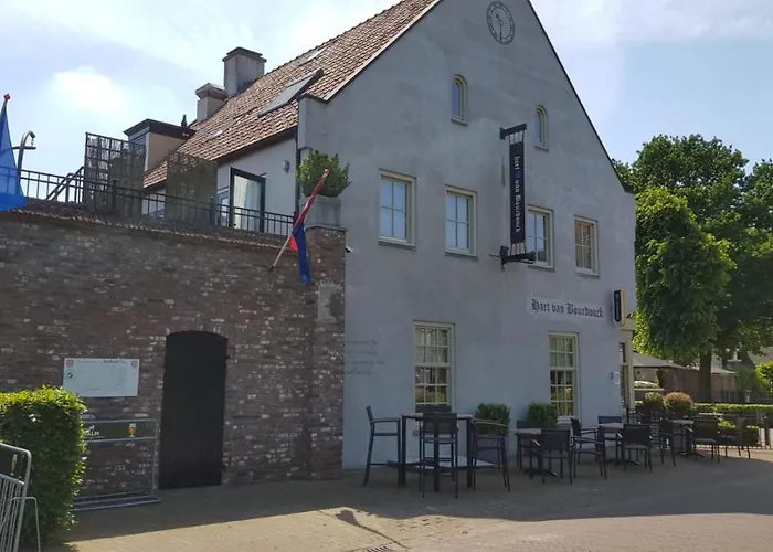 Hart Bourdonck Hotel 2*